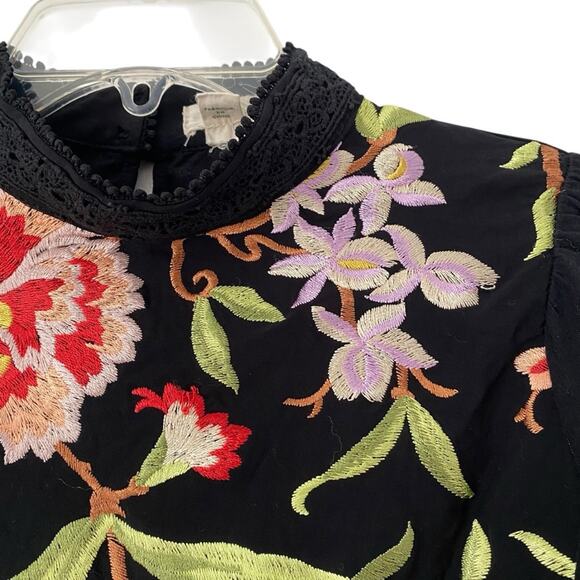 Tiny Anthropologie Embroidered Floral Knit Blouse size XS - Picture 5 of 11